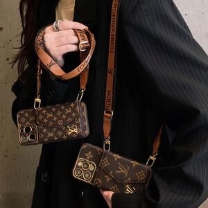 Luxury Brown Designer Phone Case with Strap 16 Pro Max